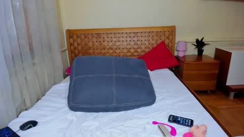 Alice online show from April 16, 7:08 am