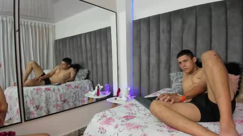 alicia_chris online show from September 10, 7:04 pm