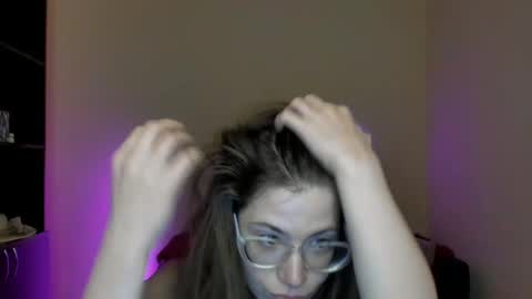 Alicia online show from March 11, 3:34 pm