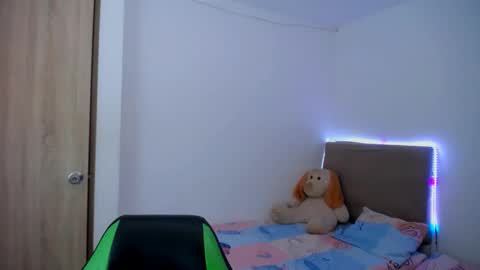 alison online show from February 25, 6:55 pm