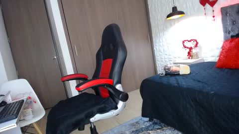 Ali online show from March 8, 3:24 pm