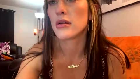 teacherspet69 online show from October 16, 9:53 am