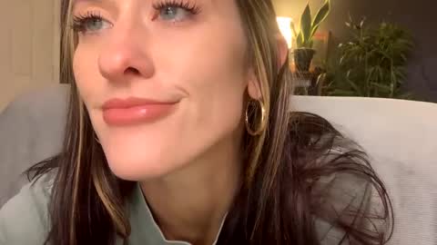 teacherspet69 online show from November 14, 8:38 am