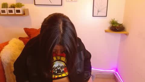 Snapshot of aliciacute__ chatting on September 26, 8:39 pm aliciacute    online show from September 26, 8:39 pm