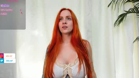 aliciakozlov online show from March 27, 9:05 pm