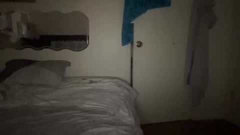 alihandra_ale online show from September 28, 4:10 am