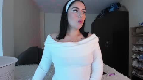 aliice_69 online show from March 7, 4:12 am