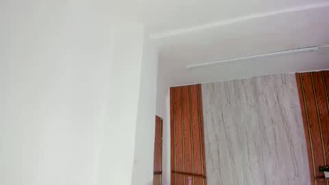 alika online show from October 25, 2:28 pm