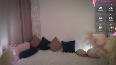 alika_l_v online show from March 6, 5:45 pm