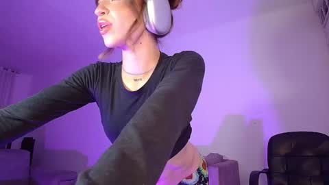  NYX  online show from June 11, 1:05 am
