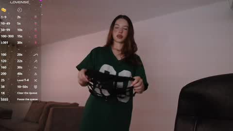  NYX  online show from April 4, 1:45 am