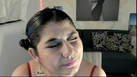 alinabozz1 online show from June 4, 3:01 am