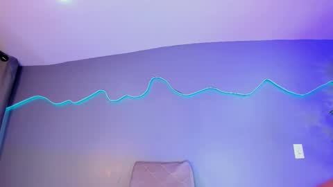    online show from October 17, 3:27 pm