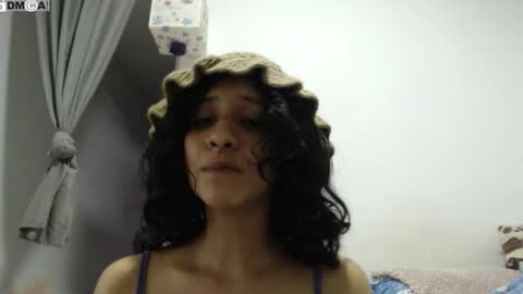  Ali  online show from March 8, 10:36 pm