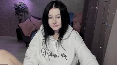 Aline Greeeen online show from December 14, 8:09 am