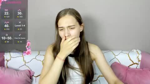 Snapshot of alisa__kelly chatting on September 28, 1:25 am alisa__kelly online show from September 28, 1:25 am