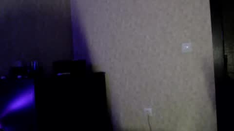 Snapshot of alisaadoll chatting on February 22, 1:46 pm alisaadoll online show from February 22, 1:46 pm