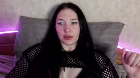 Snapshot of alisaadoll chatting on October 19, 12:21 pm alisaadoll online show from October 19, 12:21 pm