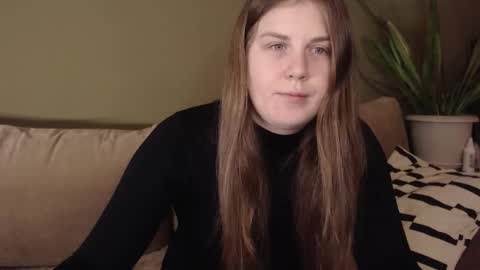 alisaxxxshy online show from December 21, 9:43 pm