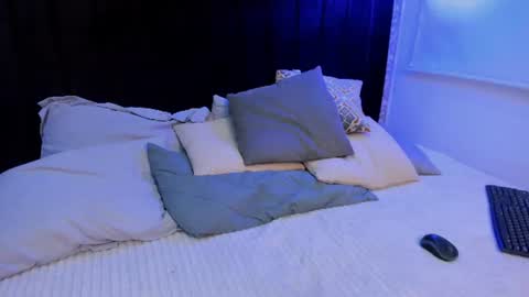 alisha69_ online show from July 8, 7:50 pm