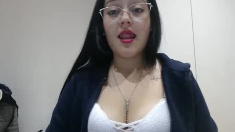 alisha_9997 online show from November 17, 7:27 pm