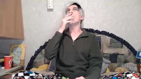 Alisha online show from December 22, 9:49 am