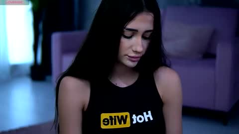 Alishaskye online show from January 8, 4:40 am