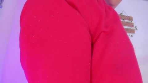 Alisia online show from April 5, 9:17 am