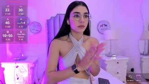 Alison online show from February 4, 7:07 pm