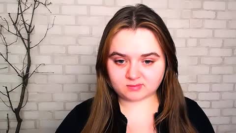 alison_noir_ online show from December 6, 10:44 am