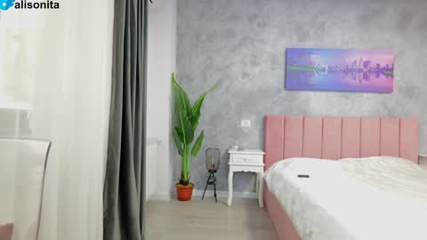 alisonita online show from February 17, 8:02 am