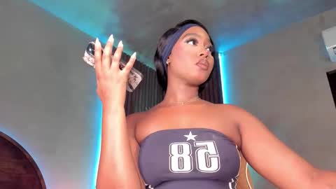 Alison Moon  online show from October 28, 11:28 pm