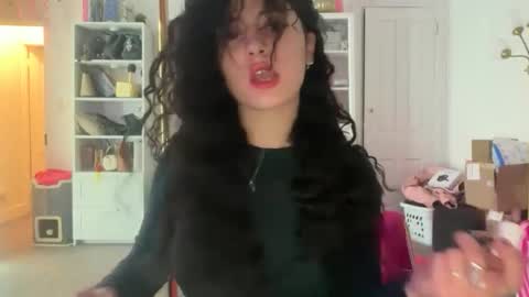 alissajaede online show from February 20, 5:51 am