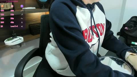 Alissa online show from April 12, 11:47 am