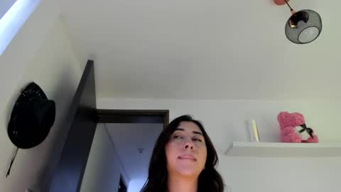alisson_mendez01 online show from April 30, 8:57 pm