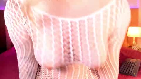 Alisson Joness online show from October 3, 11:40 am