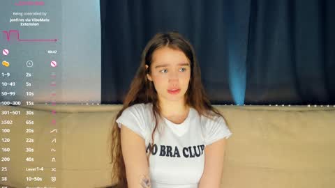 Alivia online show from April 2, 8:21 am