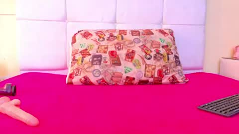 ALixDuzan online show from June 17, 1:27 pm