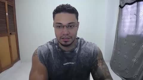 allen_ferrer10 online show from January 16, 3:21 pm