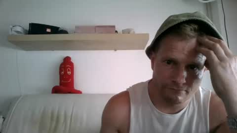 alles594462 online show from August 3, 4:13 pm