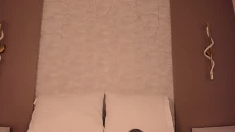 A L L I E online show from February 3, 2:30 am