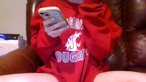 alliebearx online show from February 27, 2:37 am