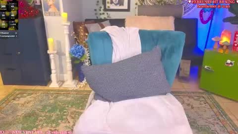 Snapshot of allieberrybb chatting on February 20, 3:45 am  bb  online show from February 20, 3:45 am