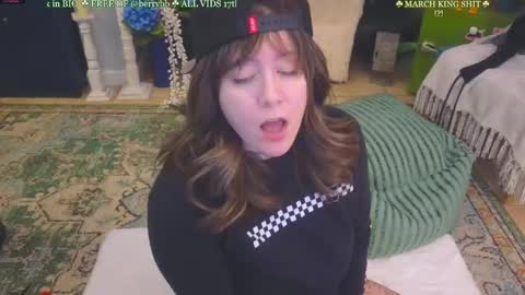 Snapshot of allieberrybb chatting on March 7, 2:57 am  bb  online show from March 7, 2:57 am