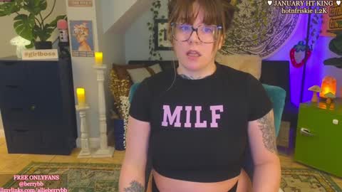Snapshot of allieberrybb chatting on January 15, 3:29 pm  bb  online show from January 15, 3:29 pm