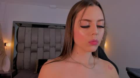    online show from March 22, 11:03 am