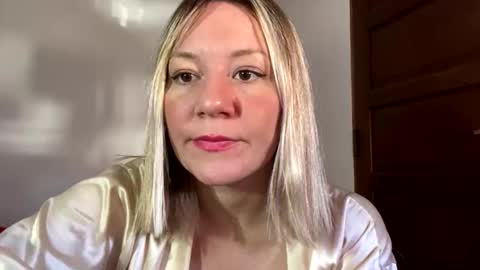 allisonlove2 online show from April 29, 4:45 pm