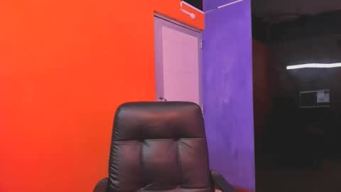 ALLISON online show from November 27, 6:32 am