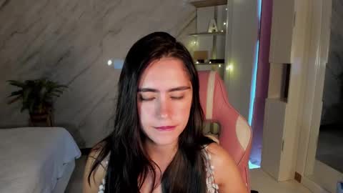 Allison Palmer online show from December 4, 12:52 pm