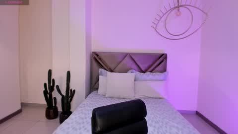 Allison Rogers online show from September 16, 2:46 am